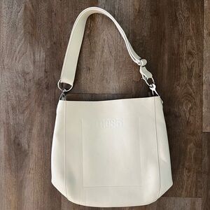 M0851 Elegant Cream Shoulder Bag